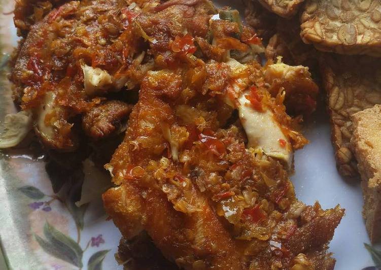 Resep Ayam penyet wong solo ala2 oleh Susi Lee - Cookpad