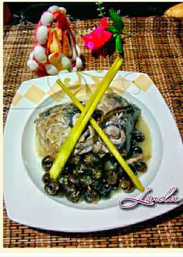 Gulai kepala tongkol dan tutut