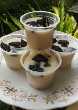 Puding susu oreo