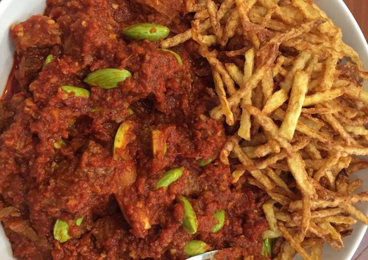 Resep Sambal goreng daging petai pedas oleh ria widyazi - Cookpad