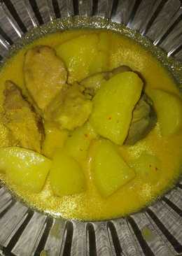 Opor Ayam Kentang