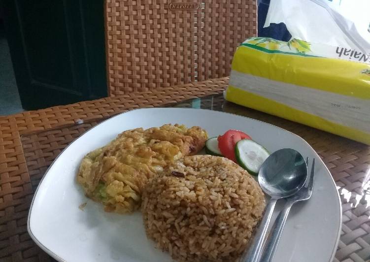 resep masakan Nasi goreng telur dadar