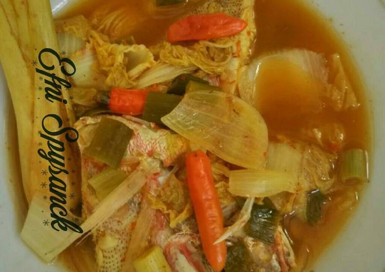 resep lengkap untuk Tom Yam kakap merah