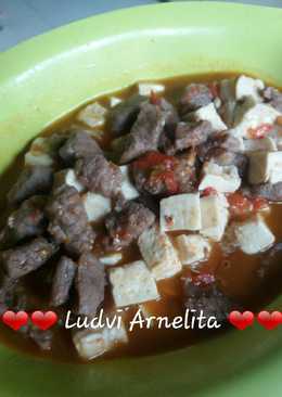 Semur daging + tahu asam manis