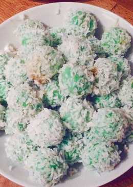 Klepon (tanpa air kapur sirih)