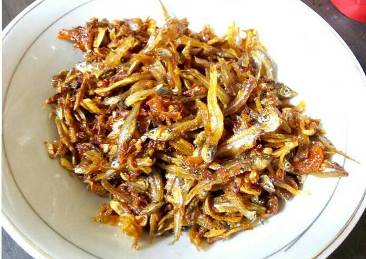 gambar untuk cara membuat Sambal Goreng Teri Pedes Kriuk