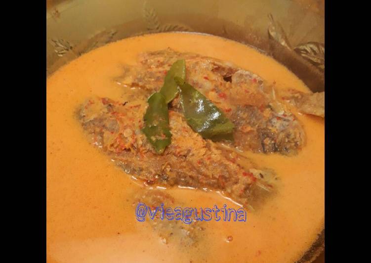 cara membuat Gulai ikan ekor kuning