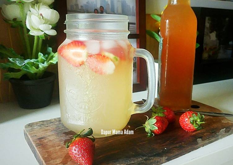 gambar untuk cara membuat Sirup Belimbing Wuluh Homemade + Strawberry