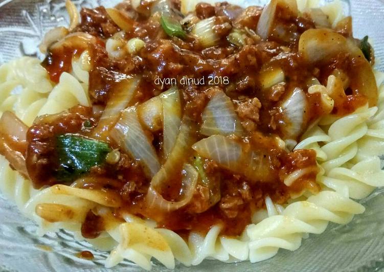 Fusili Bolognaise