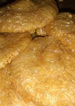 Kue cucur gula merah berserat/bersarang
