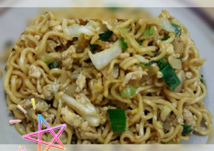 gambar untuk resep Mie Goreng Simple (serba iris)