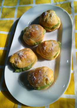 Matcha Choux Pastry aka Soes Greentea