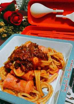 Spaghetti sosis bolognese