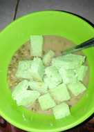 Bubur kacang ijo toping roti tawar