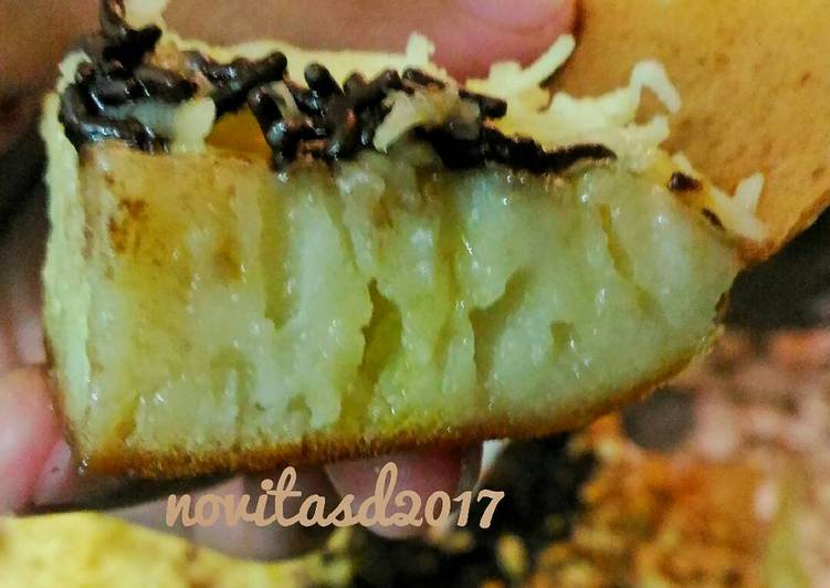 gambar untuk resep makanan Martabak manis teflon kenyal empuk tanpa telur dan susu