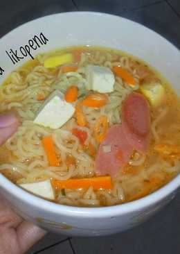 Indomie kuah tomat pedas