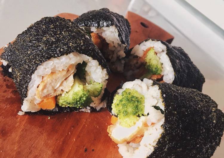 gambar untuk resep Sushi gulung ala Tika