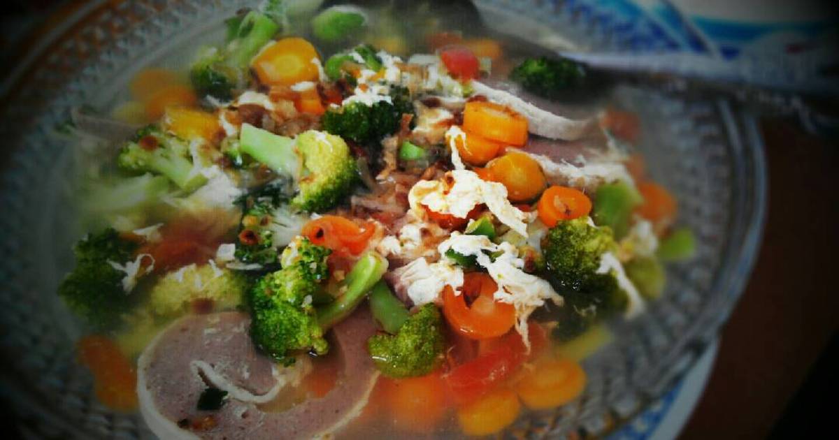 Resep Sup Brokoli Galantin (Rolade Ayam) ala Theresia Yessi