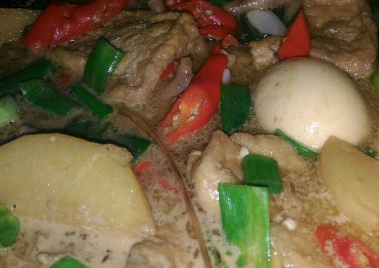 resep makanan Semur Tahu kentang telor ceker