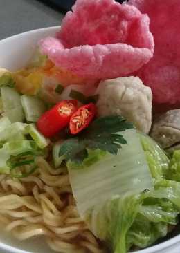 Mie kering berkuah