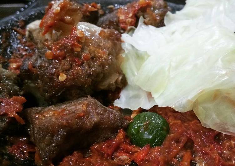 Resep Penyet Iga Sapi Karya Lya Maliq