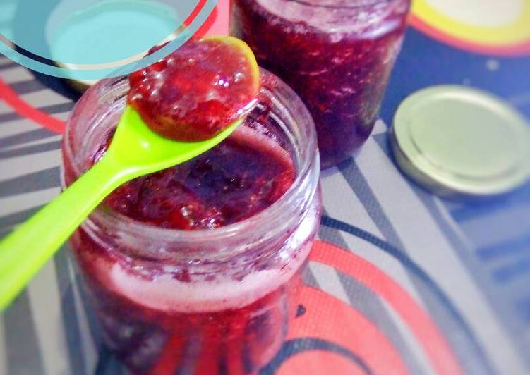 gambar untuk resep makanan Homemade Strawberry Jam