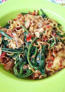 Indomie kangkung balacan