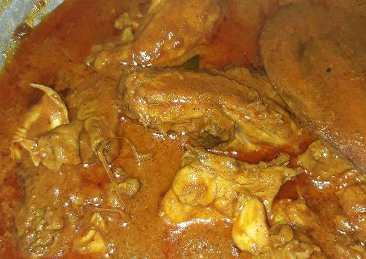 bahan dan cara membuat Rendang ayam mantaapp??