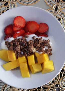 Granola and Fruit