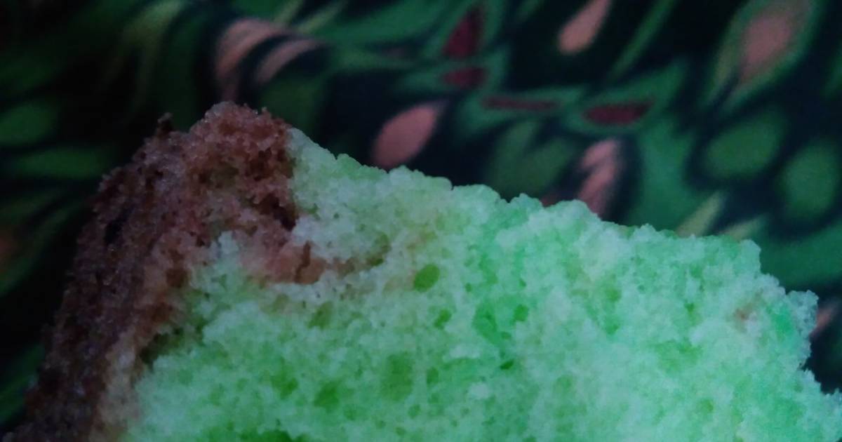 1 096 resep  bolu  pandan  kukus enak dan sederhana Cookpad