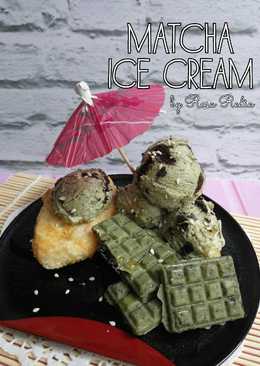 Matcha Ice Cream with Cookies