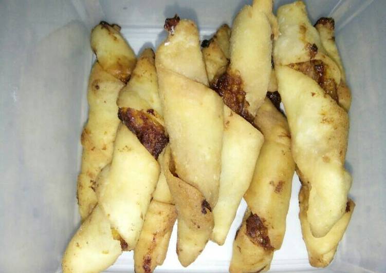 gambar untuk cara membuat Molen pisang