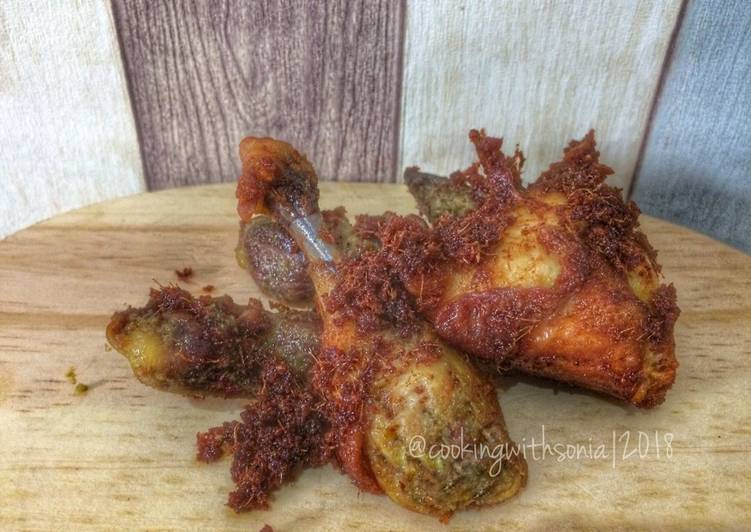 Resep Ayam Goreng Lengkuas (Ayam Ungkep Step by Step) oleh 