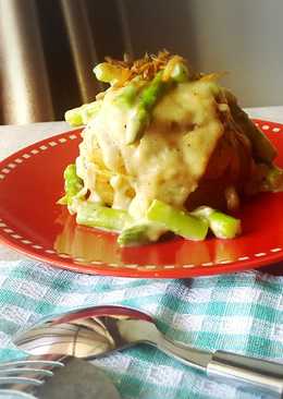 Baked Potato with Vegan Creamy Asparagus Sauce