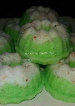 Putri Ayu (Coconut Steamed Cake)