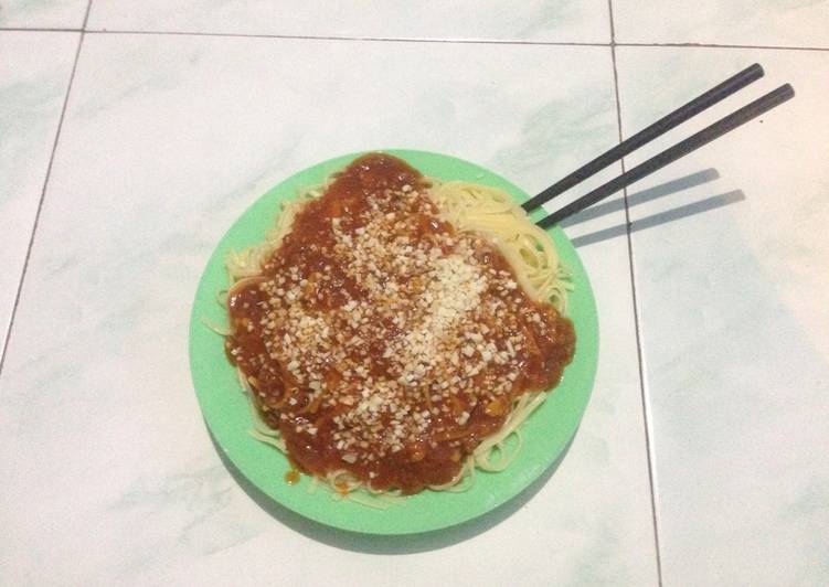 resep lengkap untuk Spaghetti Saus Bolognesse with Cheese