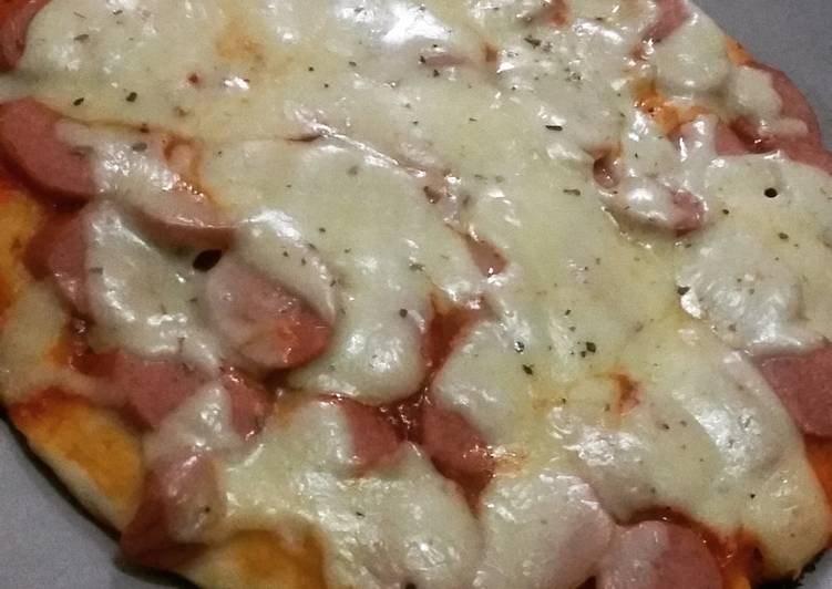 resep makanan Pizza sosis mozarella teflon