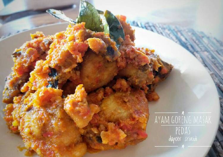  Resep  Ayam  goreng  masak pedas  oleh Dapoer sriwidi Cookpad