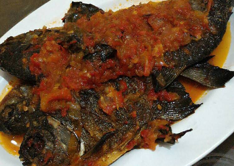 resep makanan Bawal pedas asam manis simpel bunda_fumiko