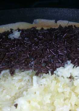 Martabak manis / Terang bulan nyarang bolong-bolong eggless