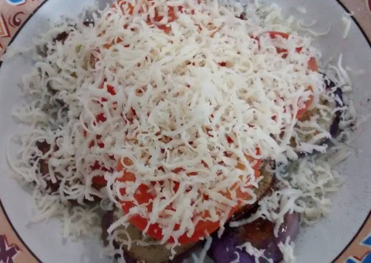 Resep Salad terong tomat keju - Lily Minarosa