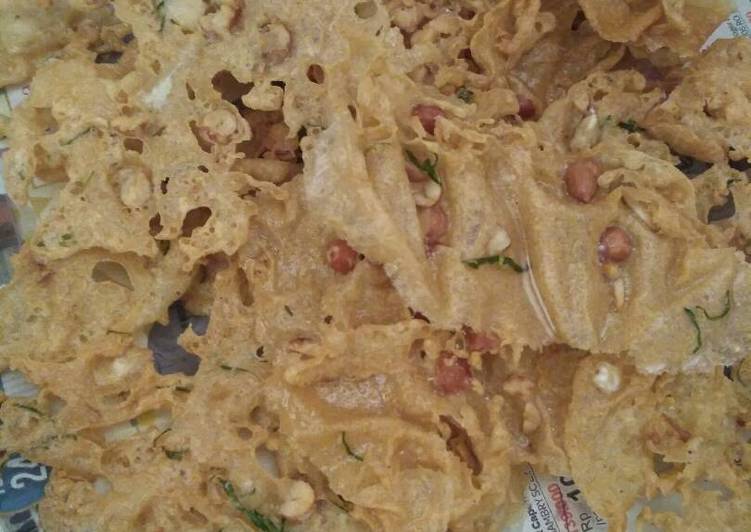  Resep  Peyek  kacang  kriuk krenyes oleh Nesa Arsandi Cookpad