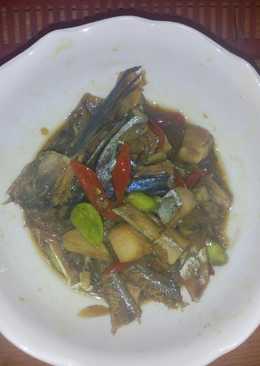 Tumis ikan asin