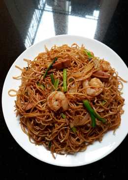 Mie goreng hong kong