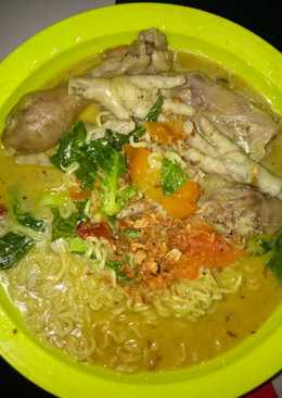 Mie kari ayam indomie ceker pedas