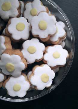 Fondant Flower Cookies