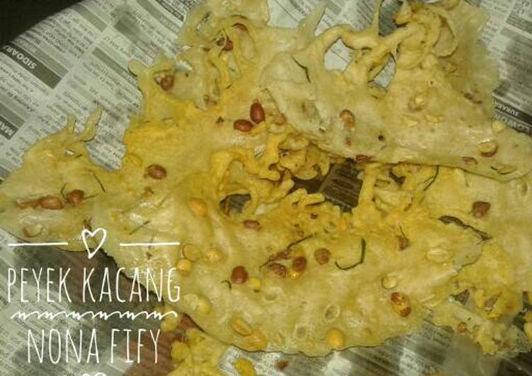 bahan dan cara membuat Peyek Kacang Renyah