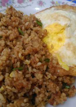 Nasi goreng kencur pete daun jeruk