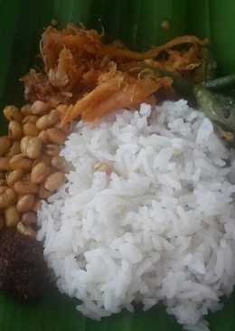 Nasi puyung Lombok KW