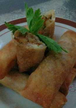 Lumpia isi sayur daging